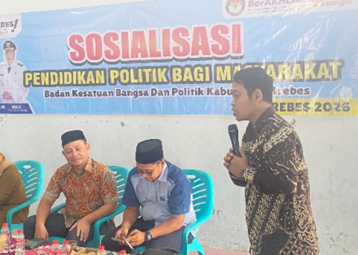 Bersama DPRD Brebes, Bakesbangpol Brebes Gelar Sosialisasi Pendidikan Politik