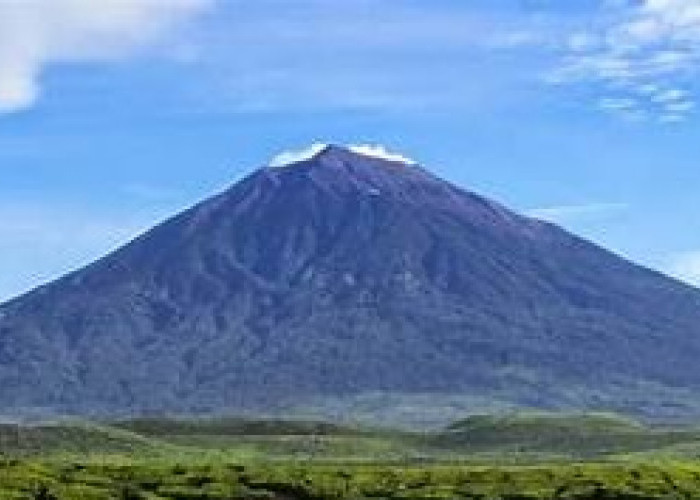 7 Mitos Gunung Kerinci, Larangan Jam 12? Apa Maksudnya