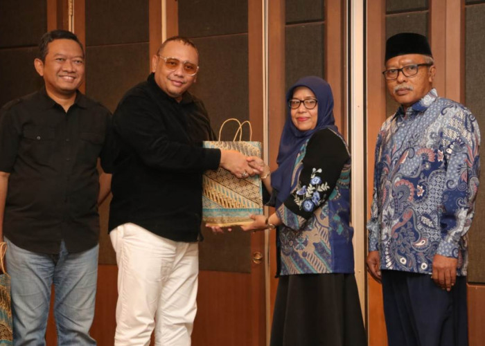 Bukan di Tegal, Walkot Lepas Purna Tugas Dua Pejabat Penting Pemkot di Sini
