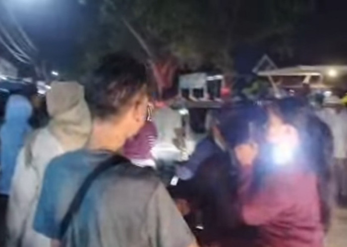 Diduga Jual Obat-obatan Berbahaya Tanpa Izin, Warung di Brebes Digerebek Warga