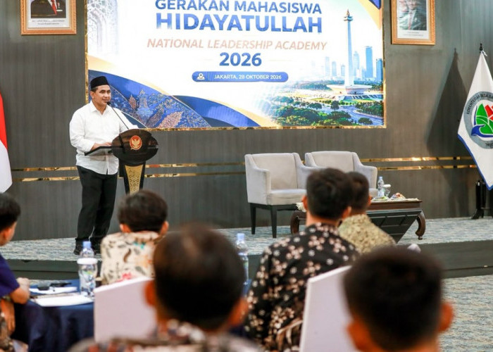 Wagub Jateng Taj Yasin Bongkar Rahasia Kepemimpinan Santri di Era Digital 