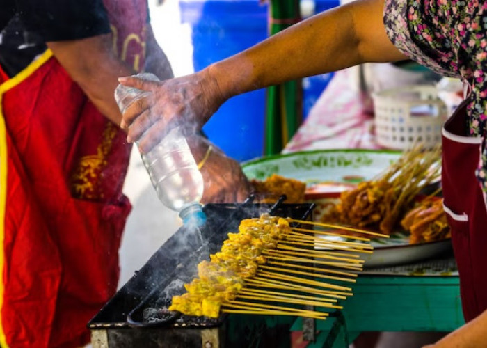 7 Tempat Berburu Jajanan Legendaris Purwokerto yang Terkenal