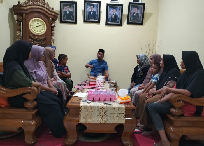 Ngadu soal Zonasi PPDB Kabupaten Tegal, Emak-emak Geruduk Rumah Anggota Dewan 