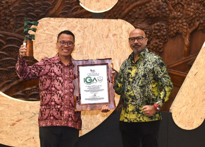 Smartfren eSIM dan Edukasi Lingkungan Bebas Sampah Berhasil Raih Indonesia Green Awards 2024