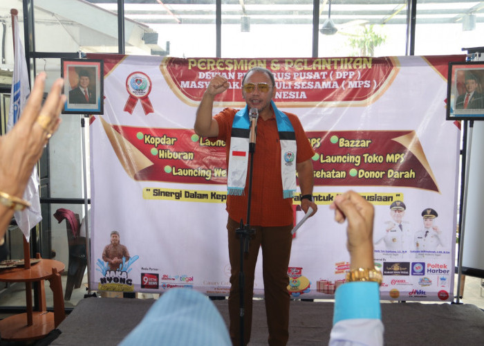 Wali Kota Tegal Dedy Yon Lantik Dewan Pembina MPS