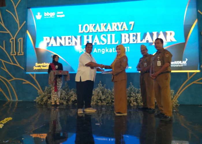 Lokakarya, BBGP Jateng Serahkan 233 Calon Guru Penggerak Kabupaten Tegal  