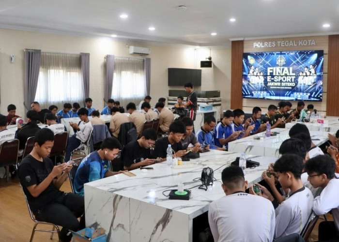13 Tim Pelajar Bertarung dalam Grand Final E-Sport di Tegal