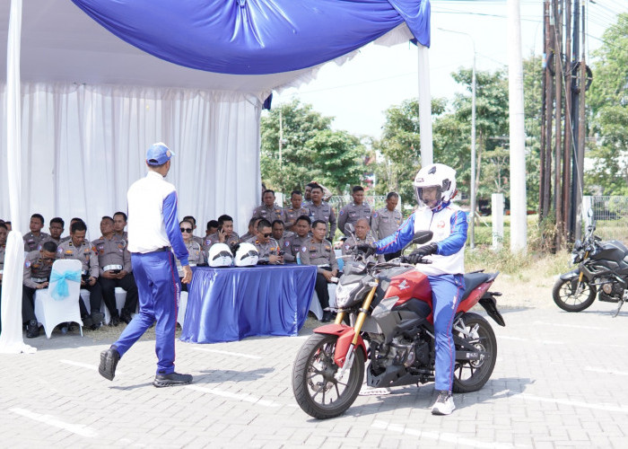 Tak Cuma Jago Mengawal, 60 Personel Ditlantas Polda Jateng Dilatih Kendalikan Big Bike