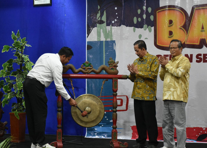 UPS Tuan Rumah PEKSIMIDA, Lomba Baca Puisi Jawa Tengah 2026 Berlangsung Meriah