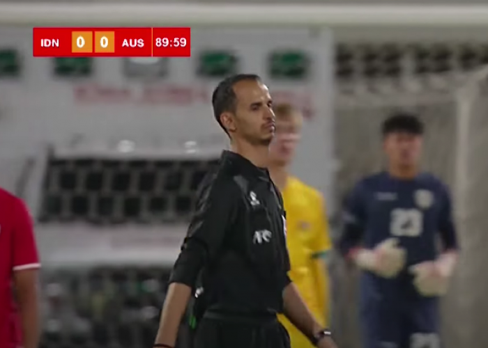 Begini Ekspresi Sungkan Penonton dan Wasit yang Pimpin Laga Timnas Indonesia vs Australia U17