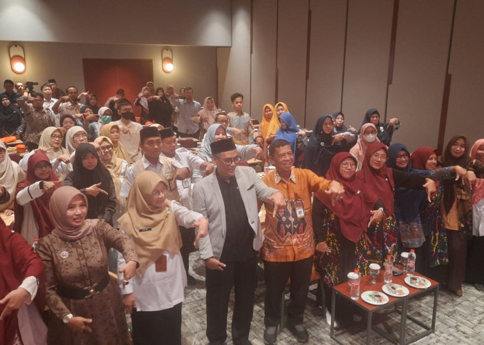 Guru di Tegal Didorong Akrab dengan Dunia Digital untuk Tanamkan Pendidikan Karakter