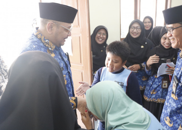 Tinjau MPLS, Wali Kota Tegal Instruksikan Sekolah Ciptakan Lingkungan Ramah Tanpa Perundungan