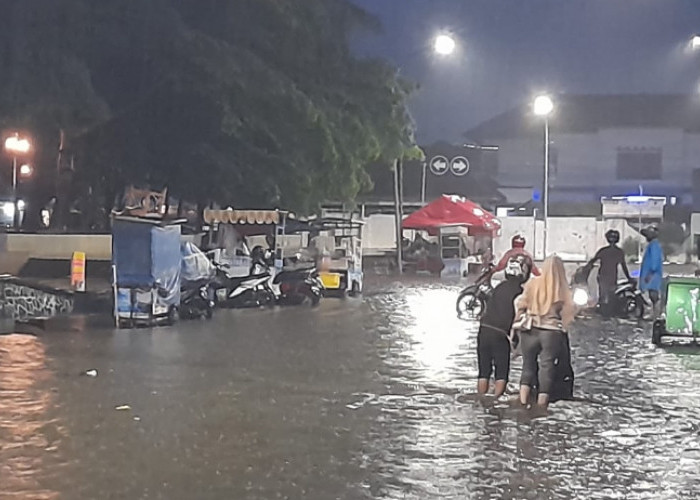Hujan Deras, Alun-alun Brebes Hingga Pendopo Tergenang Banjir