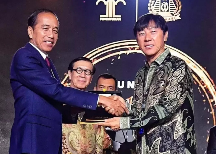 Shin Tae-young Mendapatkan Golden Visa Langsung dari Presiden Jokowi, Ternyata Ini Benefitnya 