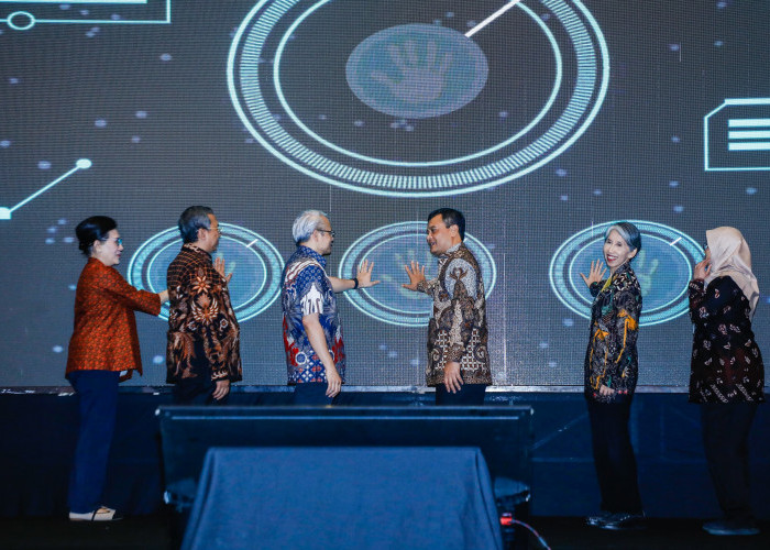 Gubernur Jateng Ahmad Luthfi Luncurkan Program Speling Melesat dan TB Express