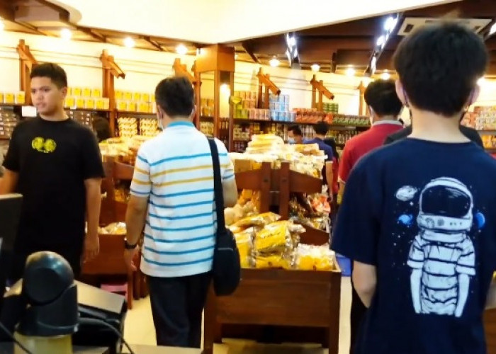 5 Toko Oleh-oleh di Solo Dekat Pusat Kota Favoritnya Wisatawan