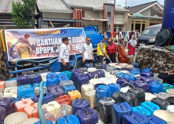 Sinergi Pemerintah, Bantuan Air Bersih Disalurkan ke Warga Belik 