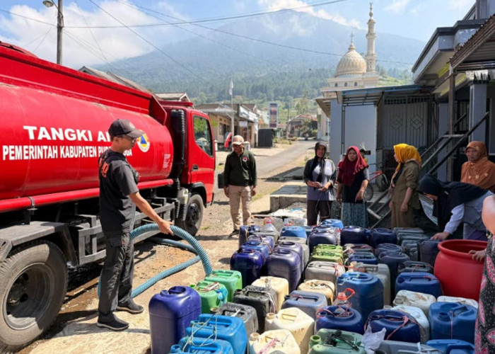 Kekeringan Meluas di 25 Daerah, Jateng Guyur Jutaan Liter Air Bersih