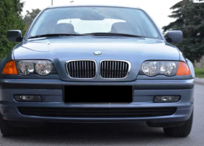 Kelebihan dan Kekurangan BMW E46, Benarkan Jadi Sedan Mewah yang Bikin Kesal?