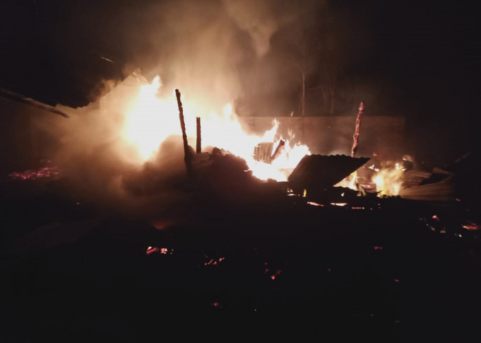 Gudang Mebel di Tarub Kabupaten Tegal Terbakar, Pemilik Rugi Ratusan Juta Rupiah 