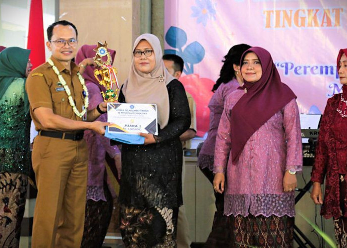 Hari Ibu, 5 Perempuan Inspiratif Kabupaten Tegal Dapat Penghargaan  