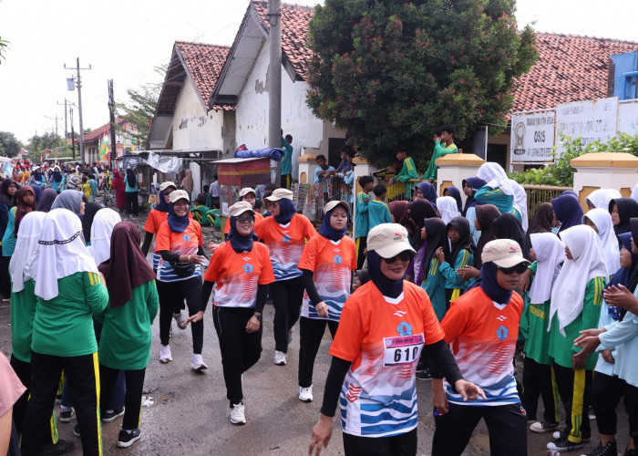 Pemkab Brebes Gelar Lomba Gerak Jalan Semarakkan HUT ke-80 RI 
