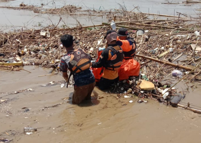 Hari Keempat Pencarian, Bocah Tenggelam di Sungai Pemali Brebes Ditemukan Meninggal Dunia