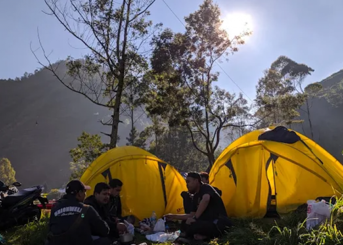 9 Kegiatan Outdoor Murah di Dieng, Surga Backpacker Pecinta Alam