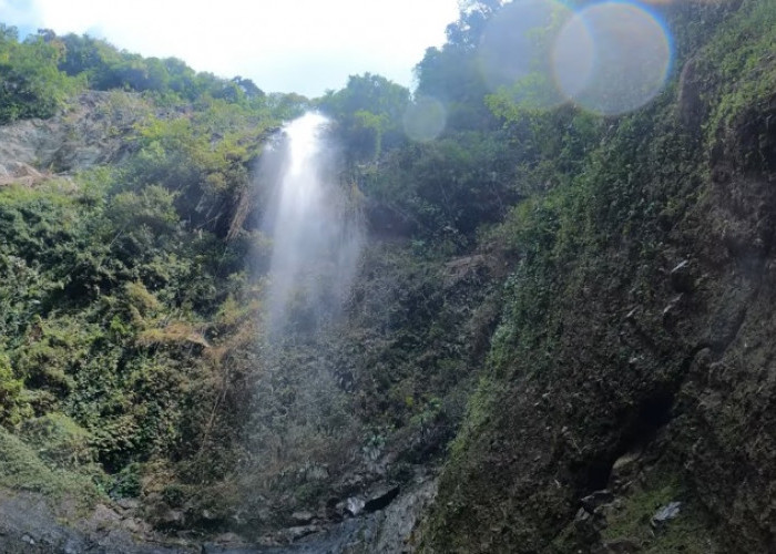 4 Air Terjun Eksotis di Semarang Tanpa Perlu Trekking Rumit