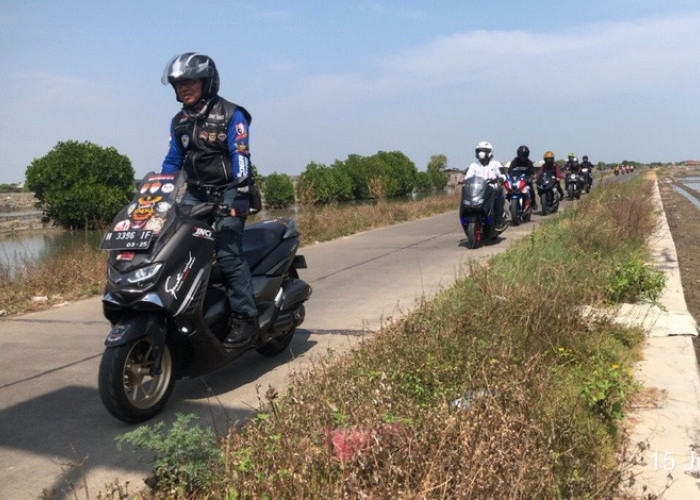 Konsumen Setia Yamaha Terpukau Jalur Touring Yamaha Day ke Pantai Bondo Jepara