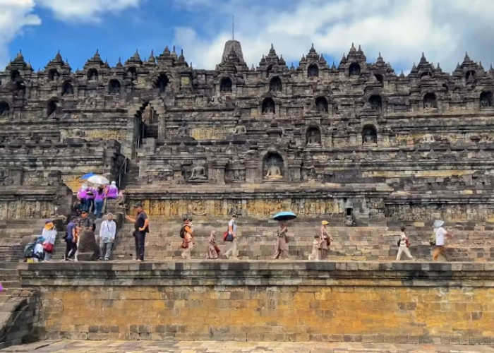 7 Situs Purbakala Ikonik di Jawa Tengah Kesukaan Wisatawan