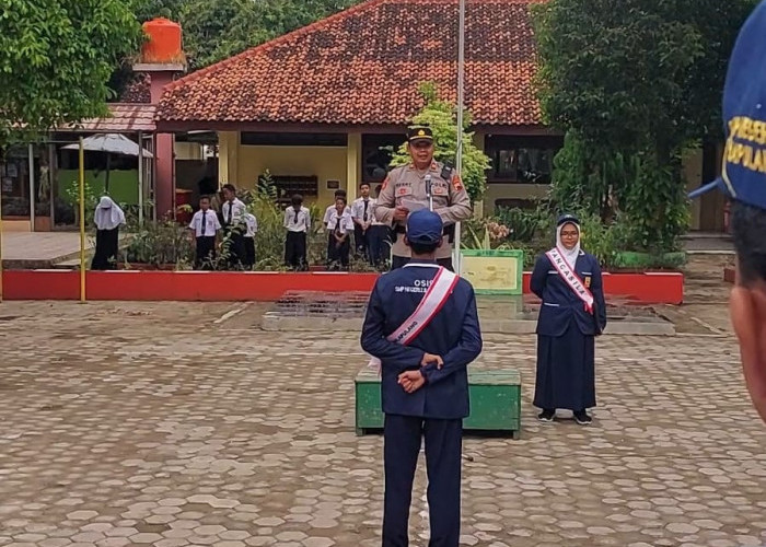 Cegah Tindak Kriminal Pada Pelajar, SMPN 2 Balapulang Hadirkan Kapolsek saat Upacara  