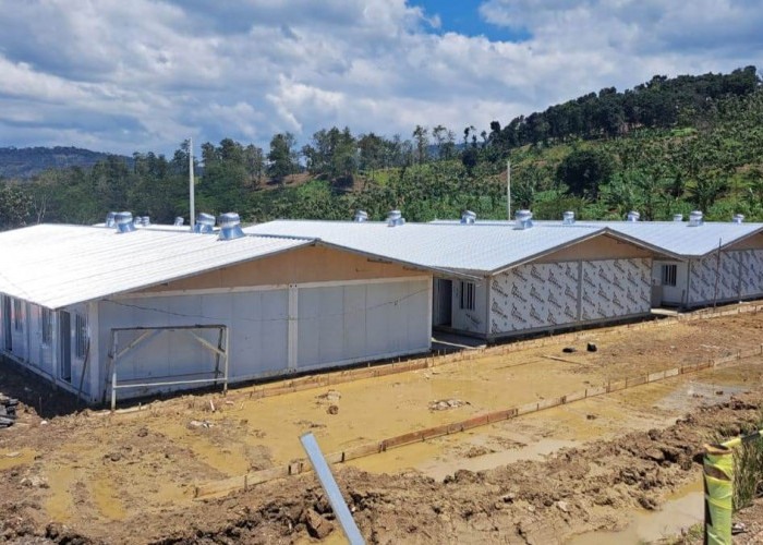 Huntara Pengungsi Padasari Tegal Ditarget Selesai Sebelum Lebaran, Cuaca dan Kondisi Tanah Jadi Kendala