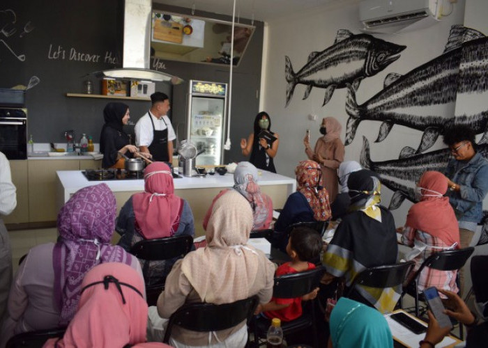 Hidupkan Kelas Memasak di Tegal, MODENA Culinaria Hadirkan Chef Jordhi dan Korean Food