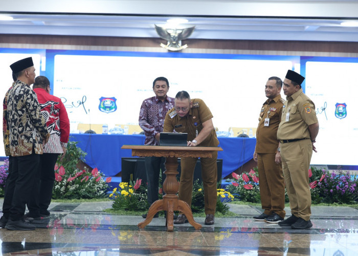 Wali Kota Tegal Dedy Yon Tandatangani Pakta Integritas Antikorupsi