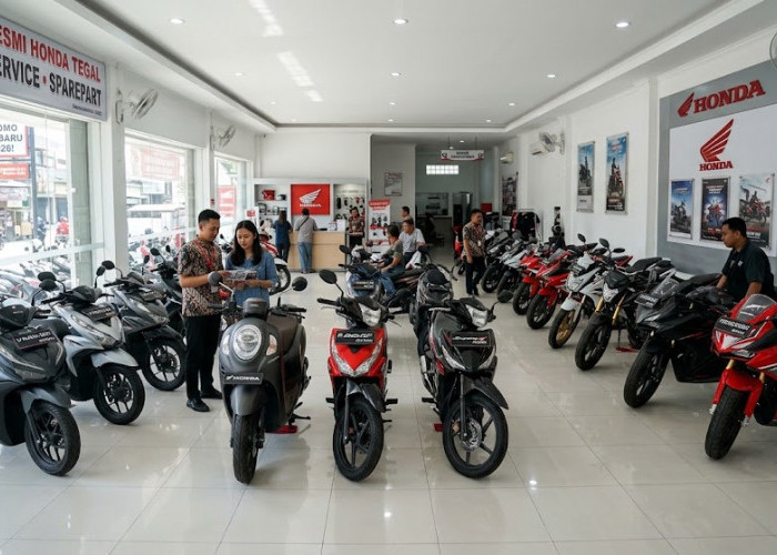 Harga Motor Honda 2026 Lengkap, Dari BeAT hingga Big Bike