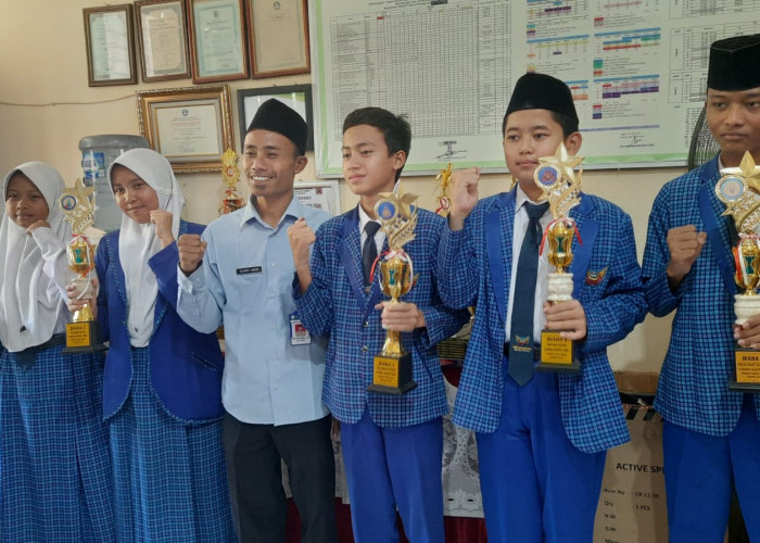 Juara di Tingkat Kota, 5 Siswa SMP Ihsaniyah Tegal Maju ke Ajang Provinsi