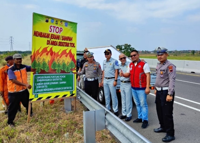 Antisipasi Kebakaran Lahan, Polisi Ingatkan Warga Agar tidak Bakar Jerami di Tepi Tol