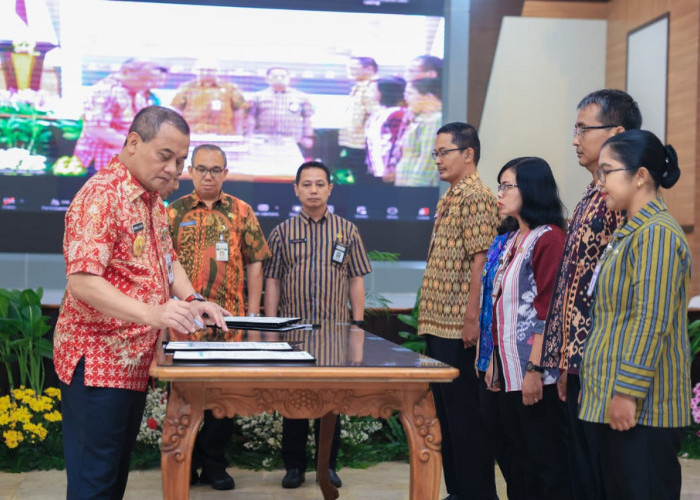 Strategi Gubernur Ahmad Luthfi: Jadikan Pendidikan Senjata Utama Pengentasan Kemiskinan di Jateng