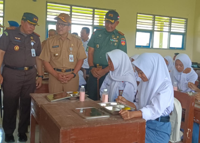 Program Makan Bergizi Gratis di Brebes Sasar 3.000 Siswa