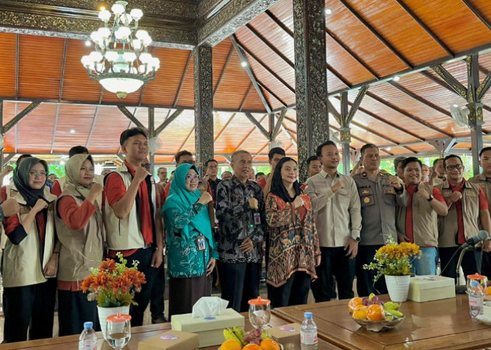 Bangun Kesadaran Warga Peduli Sampah, Bupati Brebes Luncurkan BESTIE