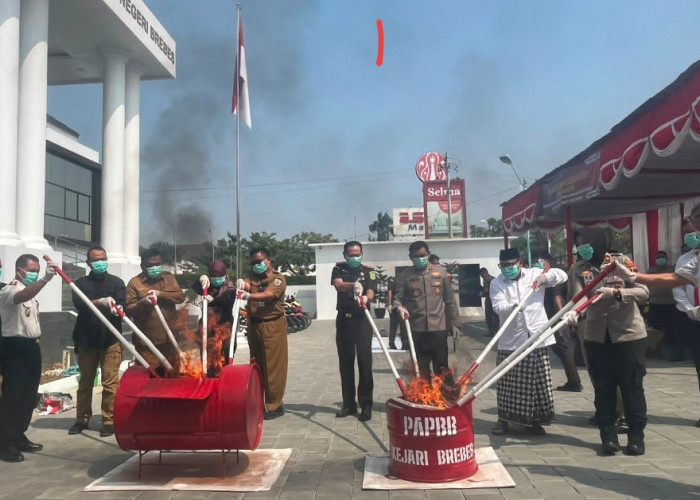 Inkrah, Barang Bukti Sitaan Kasus Tindak Pidana di Brebes Dimusnahkan