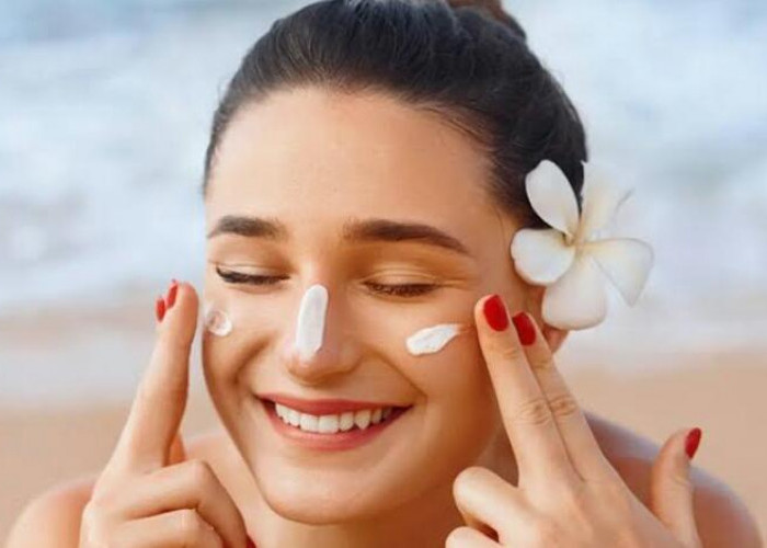 Yuk Lindungi Kulit Anda! 10 Rekomendasi Sunscreen dengan Water-Based Terbaik 