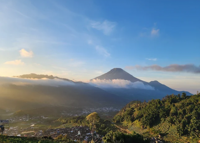 8 Wisata Bukit di Jawa Tengah dengan Sunrise Tercantik, Nomor 3 Bikin Merinding!