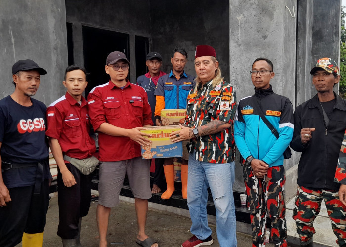 Peduli Banjir Ulujami, LMP Pemalang Serahkan Bantuan Kemanusiaan