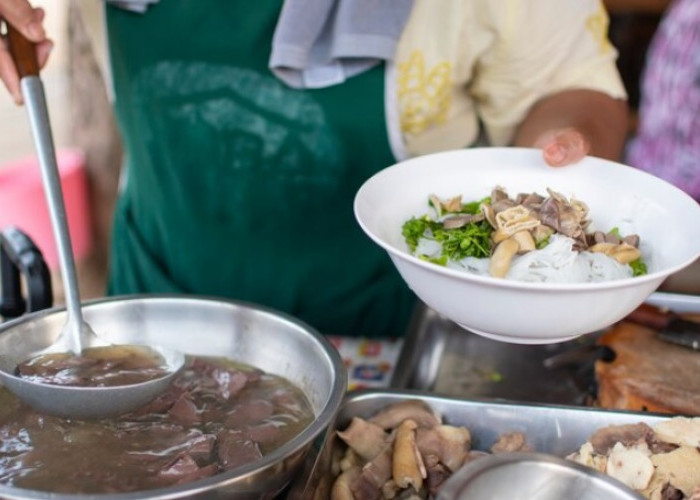 7 Warung Makan Enak di Semarang Dekat Pusat Kota Andalan Warlok