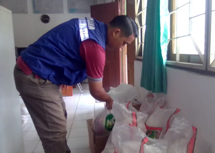 Antisipasi Bencana Banjir, Dinsos Kabupaten Tegal Siapkan Kebutuhan Dasar Permakanan untuk Korban Terdampak