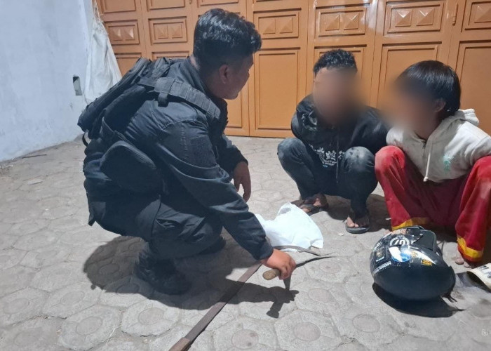 Bawa Celurit Hendak Tawuran Jelang Subuh, 2 Remaja di Tegal Diamankan Polisi