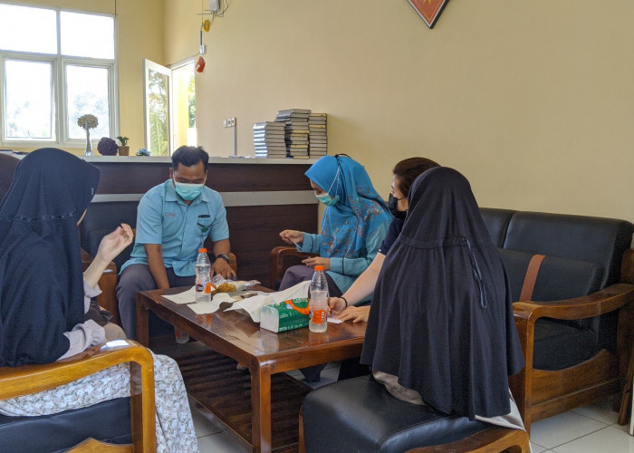 Jaga Kebugaran Santri, MBS Moga Pemalang Gelar Cek Kesehatan Rutin