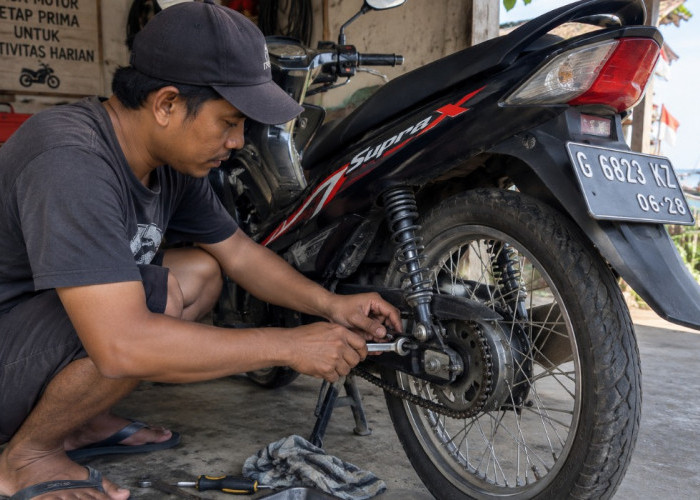 Cukup 5 Menit, Begini Cara Setel Rantai Motor Bebek Sendiri di Rumah
